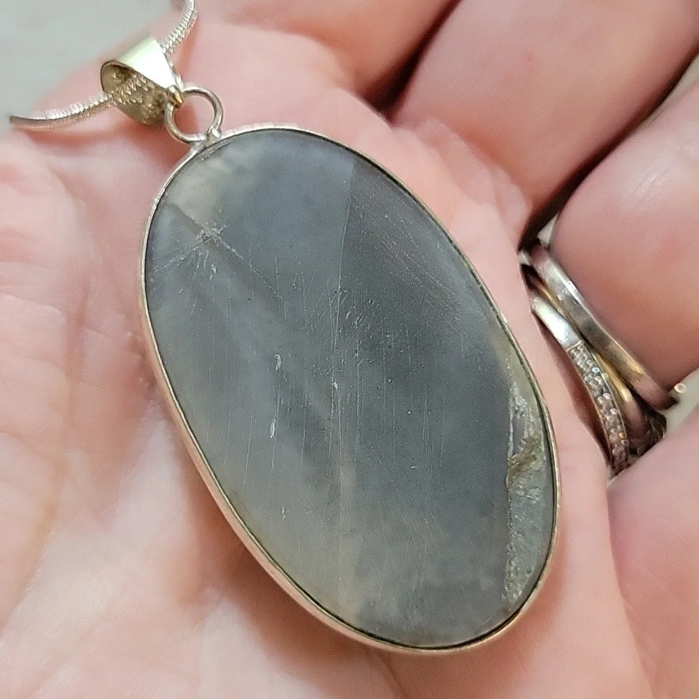 OWYHEE OPAL BOLD PENDANT NECKLACE - Picture 4 of 5